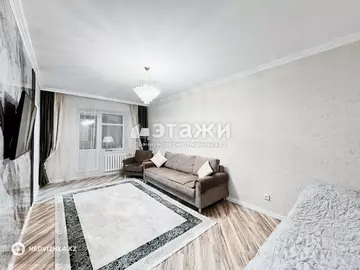 1-комнатная квартира, этаж 5 из 10, 38 м²