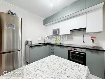 1-комнатная квартира, этаж 5 из 10, 38 м²