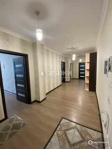 2-комнатная квартира, этаж 11 из 20, 96 м²