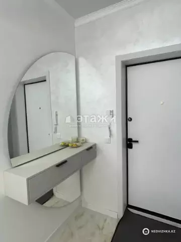 2-комнатная квартира, этаж 1 из 9, 72 м²