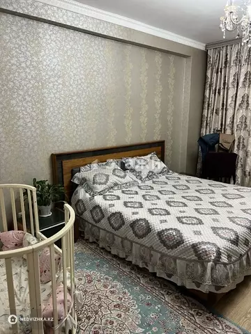 4-комнатная квартира, этаж 9 из 14, 146 м²