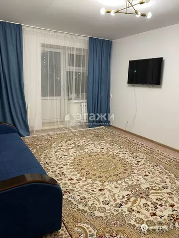 1-комнатная квартира, этаж 3 из 5, 38 м²