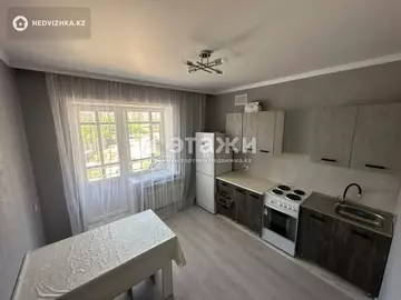 1-комнатная квартира, этаж 2 из 10, 37 м²