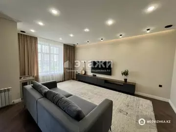 3-комнатная квартира, этаж 4 из 9, 103 м²