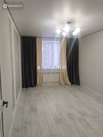 2-комнатная квартира, этаж 4 из 9, 38 м²