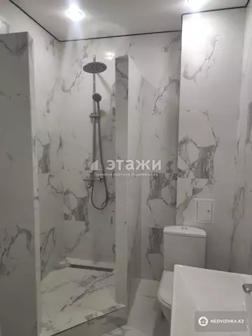 2-комнатная квартира, этаж 4 из 9, 38 м²