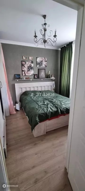 2-комнатная квартира, этаж 4 из 12, 79 м²