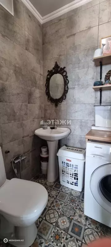 2-комнатная квартира, этаж 4 из 12, 79 м²