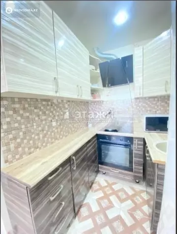 3-комнатная квартира, этаж 2 из 6, 85 м²