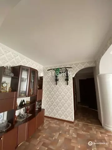 3-комнатная квартира, этаж 9 из 9, 79 м²