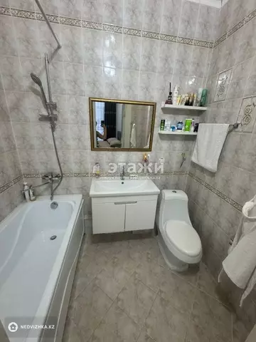5-комнатная квартира, этаж 3 из 7, 147 м²