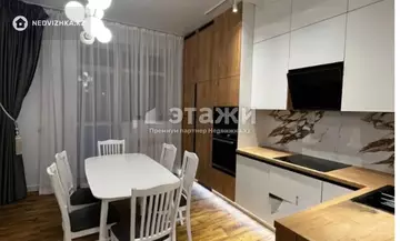 2-комнатная квартира, этаж 8 из 8, 96 м²
