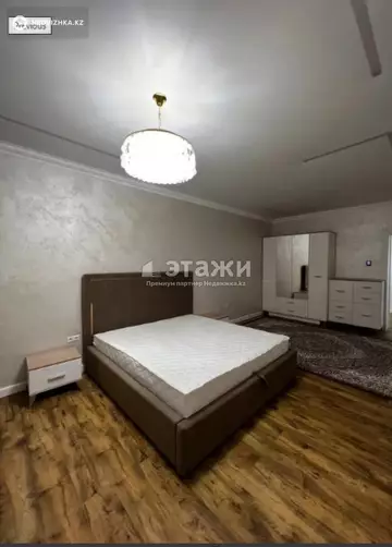 2-комнатная квартира, этаж 8 из 8, 96 м²