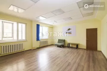 3-комнатная квартира, этаж 3 из 24, 100 м²