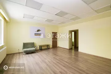 3-комнатная квартира, этаж 3 из 24, 100 м²