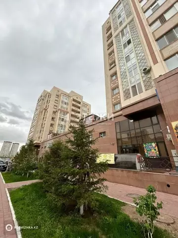 5-комнатная квартира, этаж 9 из 9, 184 м²