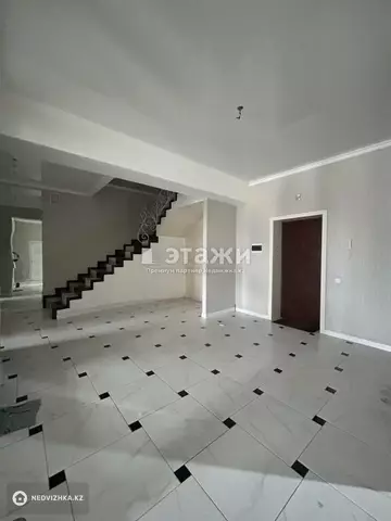 183.6 м², 5-комнатная квартира, этаж 9 из 9, 184 м², изображение - 16