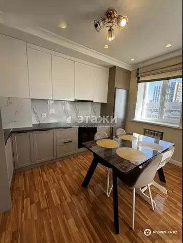 3-комнатная квартира, этаж 10 из 23, 90 м²