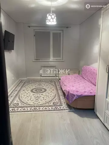 1-комнатная квартира, этаж 4 из 4, 39 м²