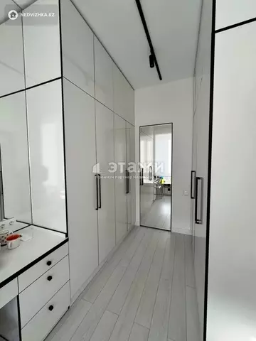 4-комнатная квартира, этаж 5 из 9, 149 м²