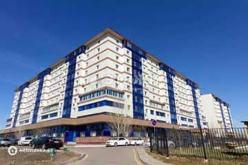 3-комнатная квартира, этаж 8 из 10, 137 м²