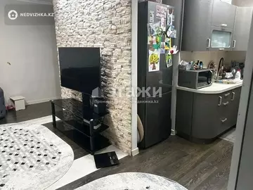 3-комнатная квартира, этаж 2 из 5, 60 м²