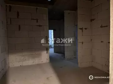 4-комнатная квартира, этаж 6 из 8, 145 м²