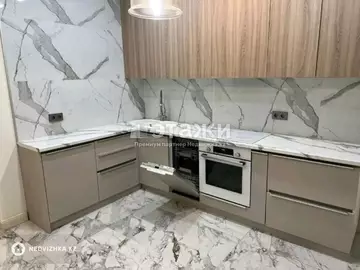 2-комнатная квартира, этаж 5 из 10, 70 м²