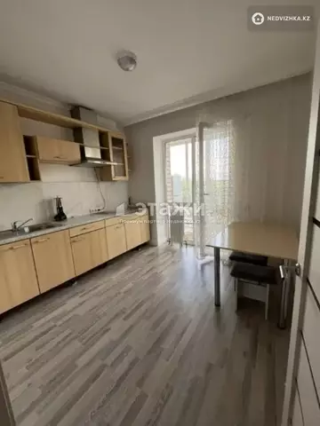 1-комнатная квартира, этаж 2 из 12, 38 м²