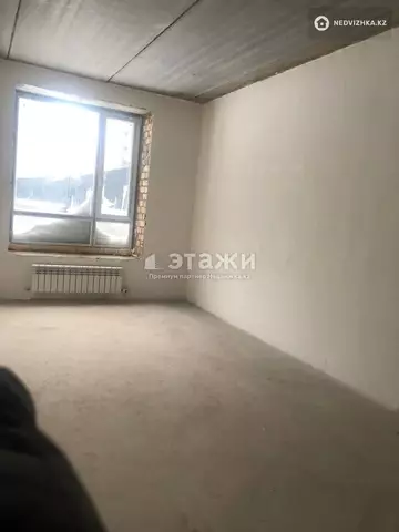 1-комнатная квартира, этаж 2 из 12, 38 м²