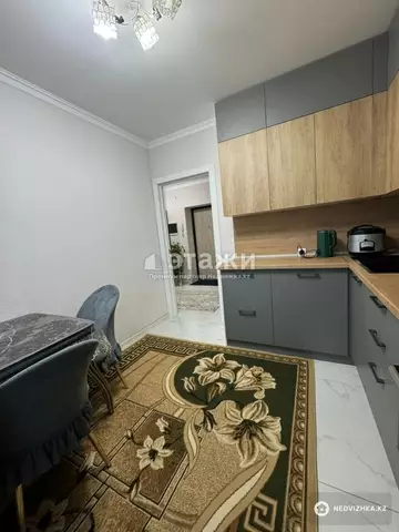 2-комнатная квартира, этаж 2 из 10, 62 м²