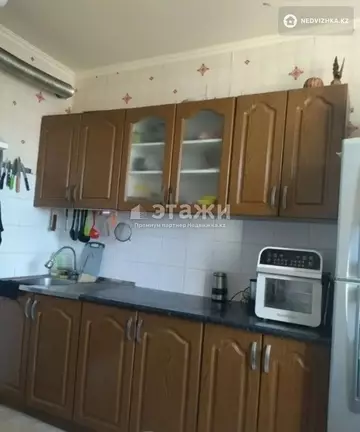 3-комнатная квартира, этаж 9 из 9, 66 м²
