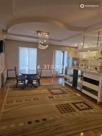 3-комнатная квартира, этаж 2 из 8, 150 м²