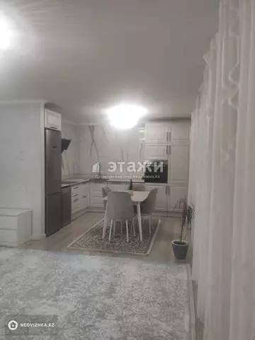 3-комнатная квартира, этаж 1 из 9, 98 м²