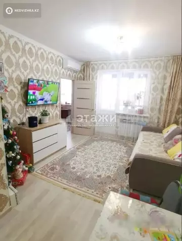 2-комнатная квартира, этаж 8 из 9, 43 м²