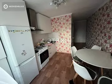 2-комнатная квартира, этаж 1 из 2, 53 м²