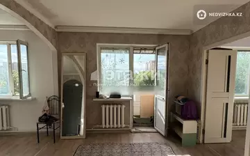 2-комнатная квартира, этаж 4 из 5, 52 м²