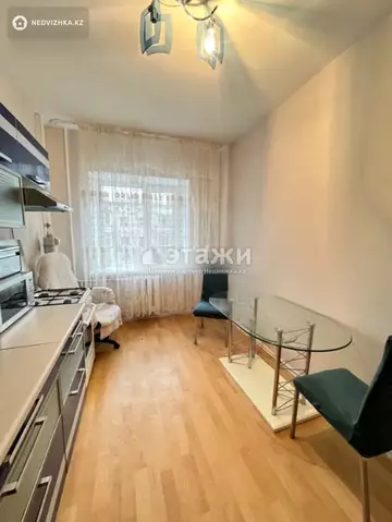 1-комнатная квартира, этаж 4 из 9, 40 м²