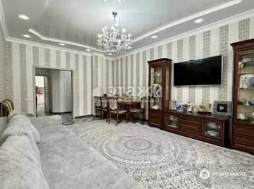 3-комнатная квартира, этаж 5 из 9, 110 м²