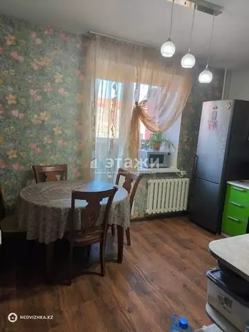 2-комнатная квартира, этаж 10 из 10, 68 м²
