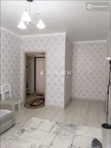 1-комнатная квартира, этаж 1 из 8, 38 м²