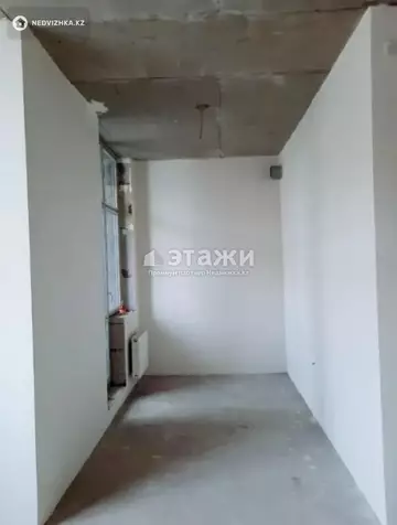 1-комнатная квартира, этаж 4 из 15, 33 м²