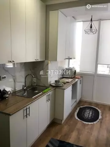 1-комнатная квартира, этаж 13 из 13, 33 м²