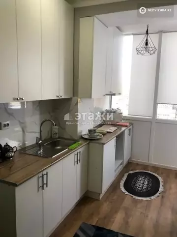 1-комнатная квартира, этаж 13 из 13, 33 м²