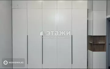 2-комнатная квартира, этаж 10 из 18, 54 м²