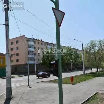 3-комнатная квартира, этаж 4 из 5, 61 м²