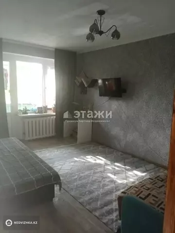 2-комнатная квартира, этаж 3 из 5, 45 м²