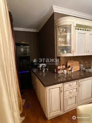 2-комнатная квартира, этаж 20 из 42, 80 м²