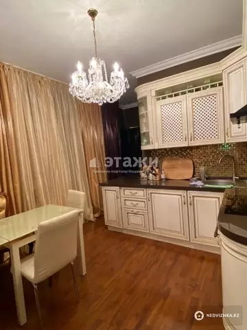 2-комнатная квартира, этаж 20 из 42, 80 м²