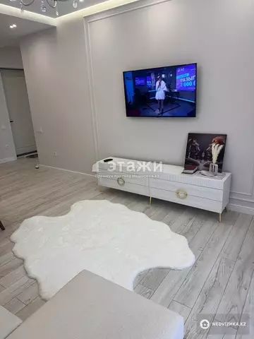2-комнатная квартира, этаж 7 из 22, 53 м², на длительный срок